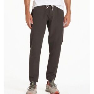 Vuori “Transit Jogger” In Dark Oregano Men’s Size Medium Like New Condition!